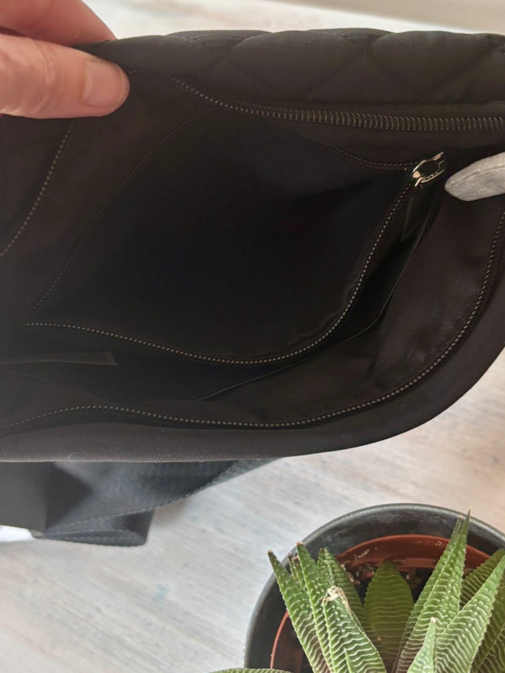 Black Bugatti Recycled Nylon Crossbody Bag with Adjustable Strap. NEW ❤️ - Picture 10 of 11